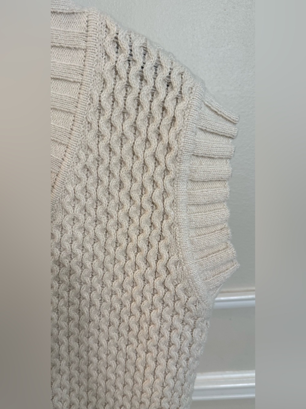 Altar'd State Cream Cable Knit V-Neck Sweater Vest! Size Medium. - Picture 3 of 10